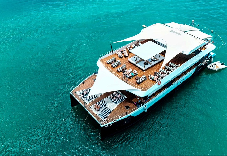  Party Catamaran